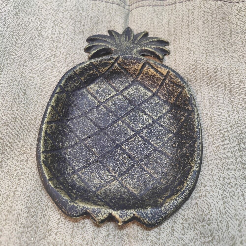 Cast Iron Pineapple Trinket Dish Heavy Catchall Key Tray Rustic Gold Accent ~7"